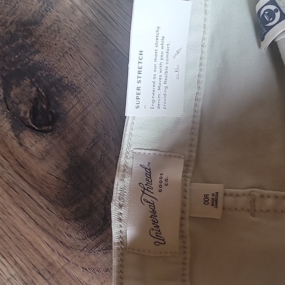 Universal Thread Skinny Jeans, Size 00, Cream, Beige, Light Tan, Soft, Stretchy - Picture 3 of 7